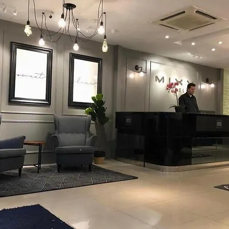 Mars Hotel-3